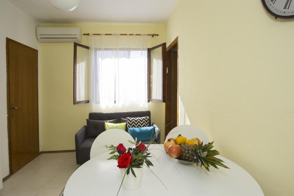 Great Located Family Apartments Marina Luaran gambar